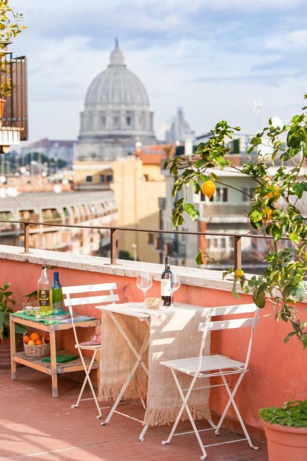 Postcard From St Peter'S Dome Apartment Exterior photo